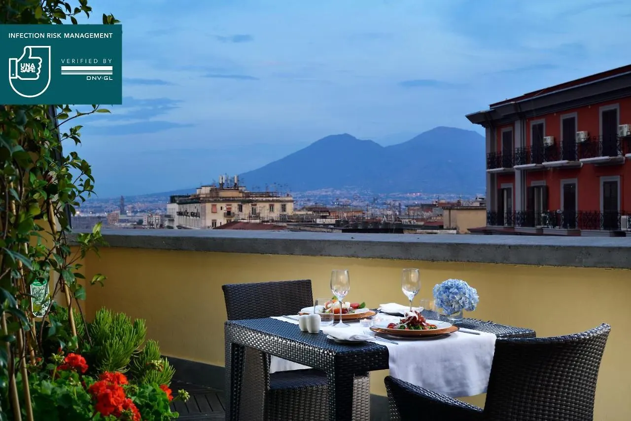 Una Hotels Napoli Nápoly