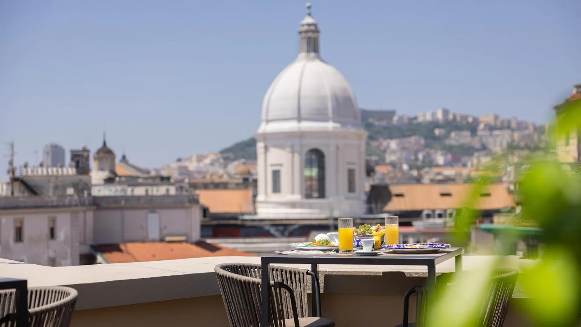 Una Hotels Napoli 4*, Nápoly Olaszország