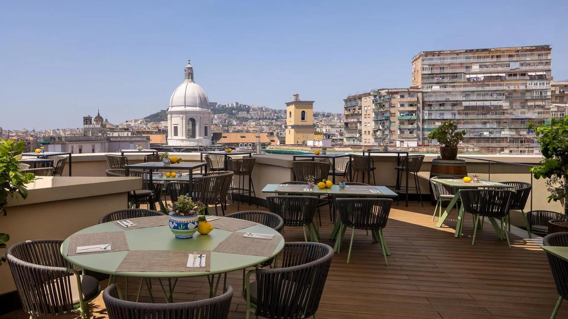 Unahotels Napoli 4*, נאפולי איטליה