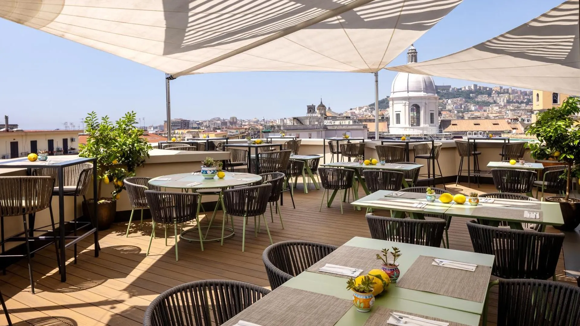 Una Hotels Napoli Nápoly