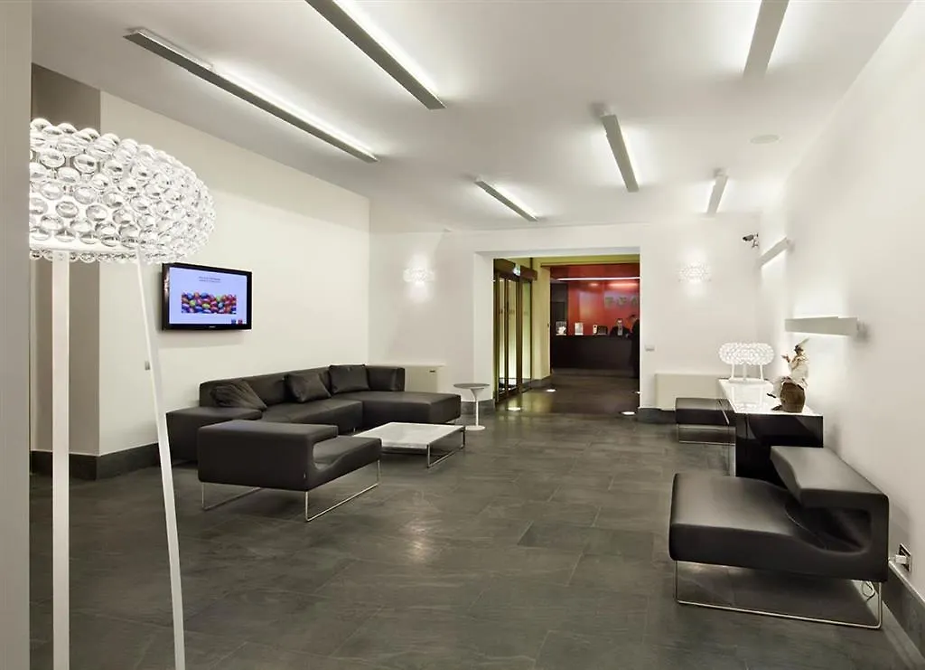 Una Hotels Napoli 4*, Nápoly Olaszország