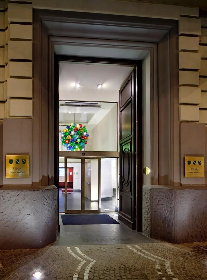 Una Hotels Napoli 4*, Nápoly Olaszország